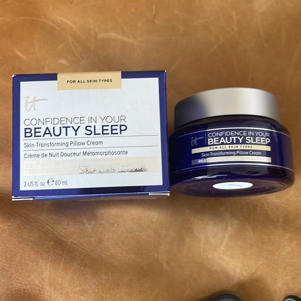 IT Cosmetics Confidence in Your Beauty Sleep Night Cream. New Full size.